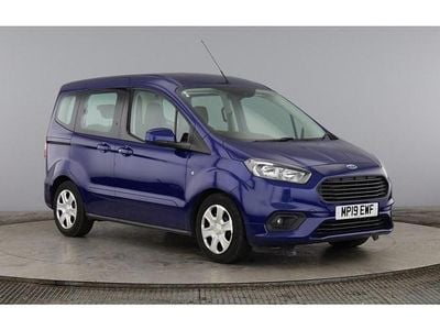 Used Ford Tourneo Courier Zetec 100 HP (73 kW) 2019 Blue MPV
