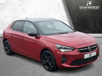Begagnad Vauxhall Corsa SRi 100 HK (73 kW) 2020 Röd Halvkombi
