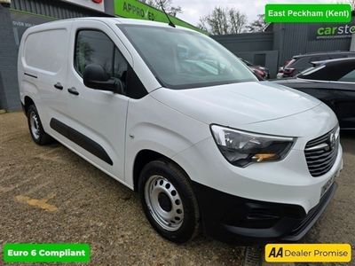 used Vauxhall Combo 1.6 L2H1 2300 EDITION S/S 101 BHP IN WHITE WITH 66,500 MILES AND A FULL SERVICE HSITORY, 1 OWNER FRO