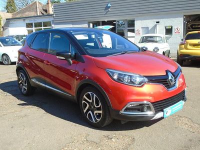 Used Renault Captur Signature 90 HP (66 kW) 2016 Red SUV
