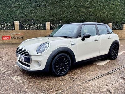 Used Mini Cooper Hatch 2015 White Hatchback