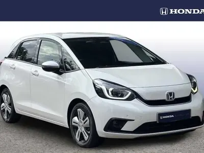 Second-hand Honda Jazz Hybrid 109 CP (80 kW) 2023 Alb Hatchback