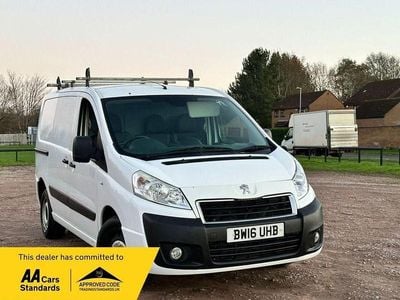 White Used 2016 Peugeot Expert Van | £4,492 (Good price)