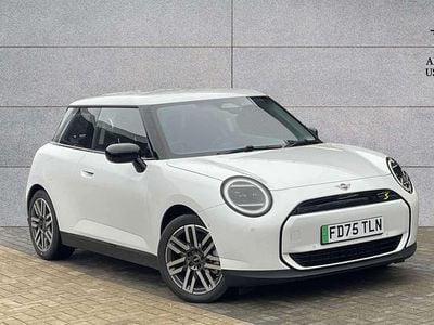 Used Mini Cooper SE Hatch 158 kW (215 HP) 2025 White Hatchback