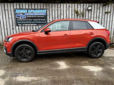 Begagnad Audi Q2 Sport 116 HK (85 kW) 2018 Orange SUV