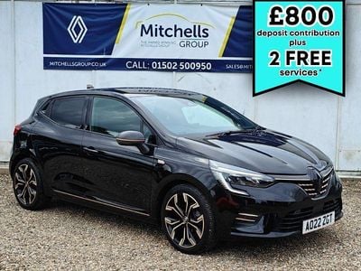 Used Renault Clio V SE 140 HP (102 kW) 2022 Diamond black  Hatchback