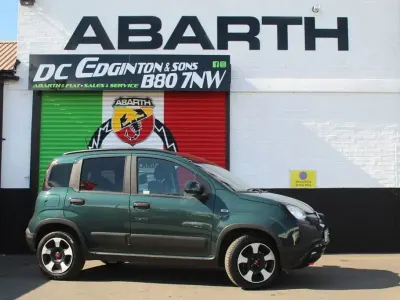 Used Fiat Panda S 70 HP (51 kW) 2024 Green Hatchback