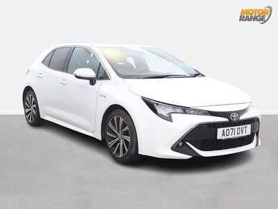 Used Toyota Corolla Design 122 HP (89 kW) 2021 White Hatchback