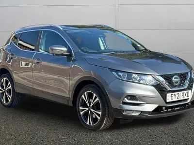 Begagnad Nissan Qashqai N-Connecta 158 HK (116 kW) 2021 Grå SUV
