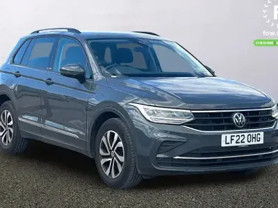 Begagnad VW Tiguan Active 150 HK (110 kW) 2021 Grå SUV