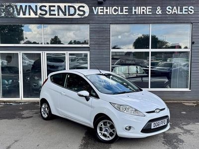 Used Ford Fiesta Zetec 82 HP (60 kW) 2011 White Hatchback