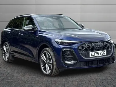 Used Audi Q5 Advanced 204 HP (150 kW) 2026 Navarra blue SUV