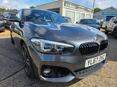 Usado BMW 118 Efficient Dynamics 2018 Gris Utilitario