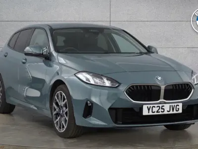 Used BMW 120 Sport Line 168 HP (123 kW) 2025 Green Hatchback