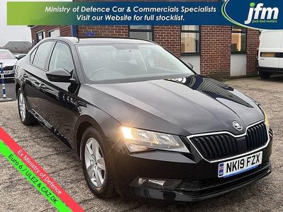 Black Used 2025 Skoda Superb Hatchback | £9,150