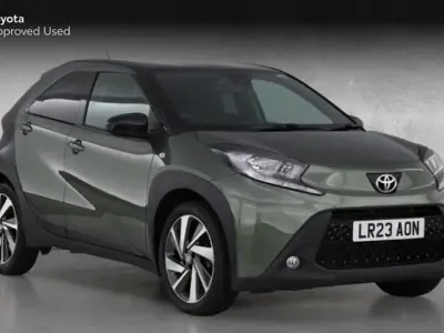 Used Toyota Aygo X 72 HP (52 kW) 2023 Green SUV