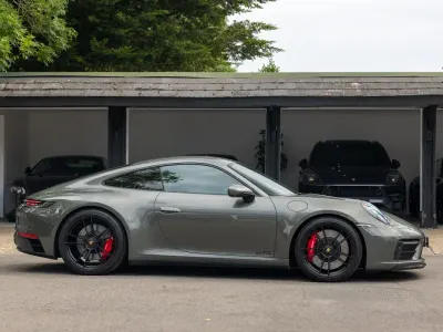 Used Porsche 911 Carrera 4 GTS 480 HP (353 kW) 2022 Green Coupe