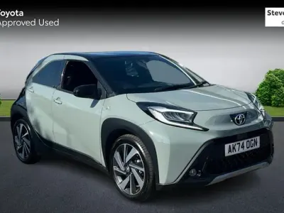 Used Toyota Aygo X 72 HP (52 kW) 2024 Green SUV