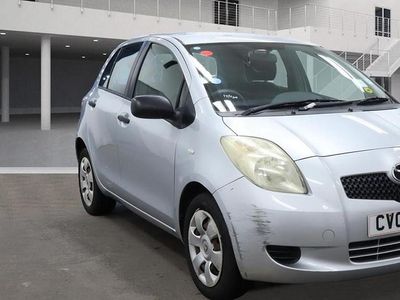 Used Toyota Yaris T2 67 HP (49 kW) 2006 Silver Hatchback