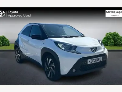 Used Toyota Aygo X 72 HP (52 kW) 2023 White SUV