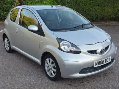 Used Toyota Aygo Platinum 67 HP (49 kW) 2008 Silver Hatchback