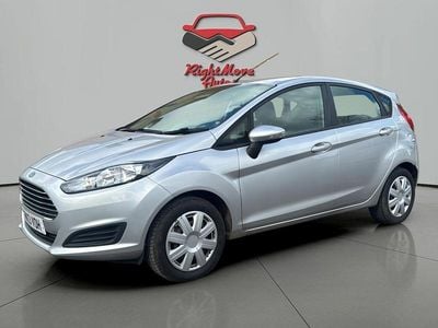 Used Ford Fiesta Style 75 HP (55 kW) 2013 Silver Hatchback