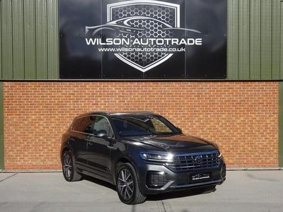 Grey Used 2018 VW Touareg R-line SUV | £25,990 (A bit pricey)