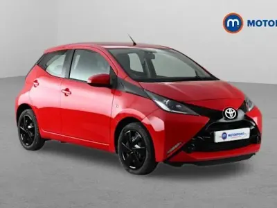 Used Toyota Aygo X-play 69 HP (50 kW) 2018 Hatchback