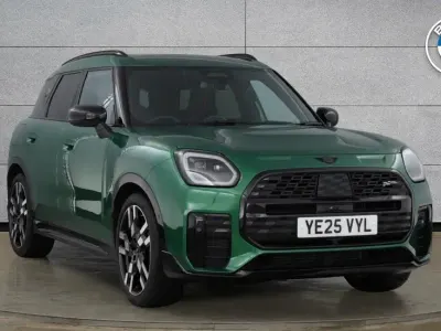 Usado Mini Countryman 215 CV (158 kW) 2025 Verde SUV