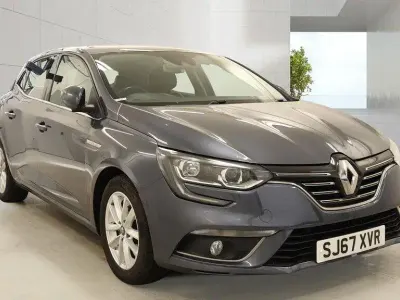 Used Renault Mégane IV Dynamique 110 HP (80 kW) 2018 Grey Hatchback