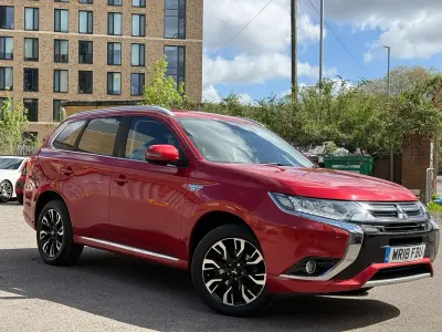 Begagnad Mitsubishi Outlander P-HEV