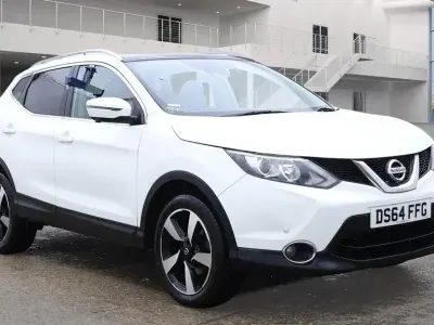 Used Nissan Qashqai N-TEC 110 HP (80 kW) 2014 Pure white SUV