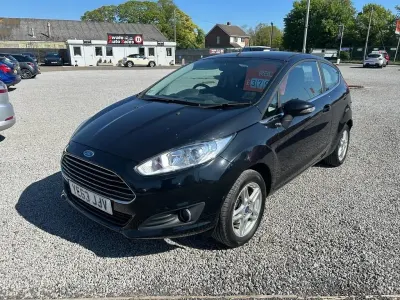 Używany Ford Fiesta Zetec 75 KM (55 kW) 2013 Czarny Hatchback