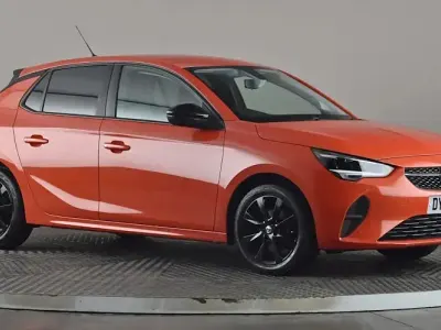 Begagnad Vauxhall Corsa 75 HK (55 kW) 2021 Orange Halvkombi