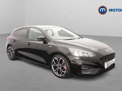 Begagnad Ford Focus ST-Line X 125 HK (91 kW) 2021 Svart Halvkombi