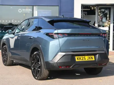 Used Peugeot 3008 GT 143 HP (105 kW) 2025 Blue SUV