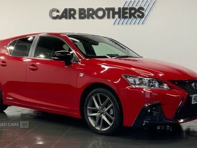 Lexus CT200h