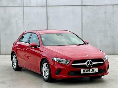 Used Mercedes A180 SE 136 HP (100 kW) 2019 Red Hatchback