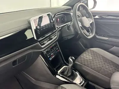 Used VW T-Roc R-line 150 HP (110 kW) 2025 Unlisted SUV