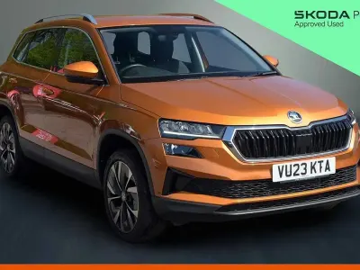 Gebraucht Skoda Karoq SE L 150 PS (110 kW) 2023 Orange SUV