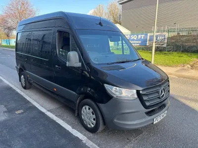 Begagnad Mercedes Sprinter 2020 Svart Van