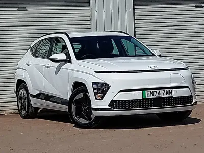 Begagnad Hyundai Kona Advanced 160 kW (218 HK) 2025 Vit SUV
