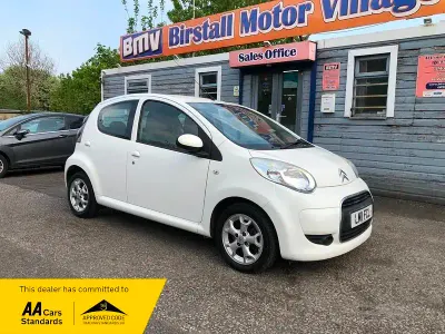 Usado Citroën C1 VTR Sport 68 CV (50 kW) 2011 Blanco Utilitario
