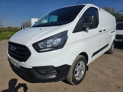 Used Ford Transit Custom 105 HP (77 kW) 2018 White Van