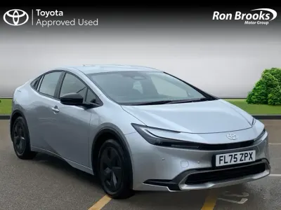 Used Toyota Prius Design 2025 Silver Hatchback