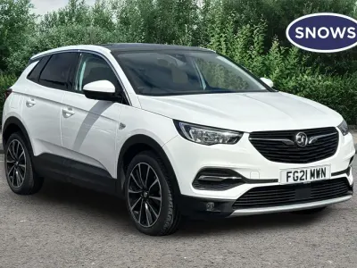 Used Vauxhall Grandland X Elite 130 HP (95 kW) 2021 White SUV
