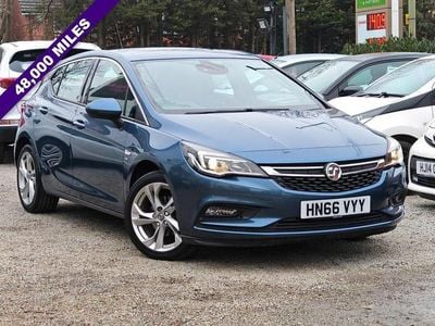 Used Vauxhall Astra SRi 100 HP (73 kW) 2016 Blue Hatchback