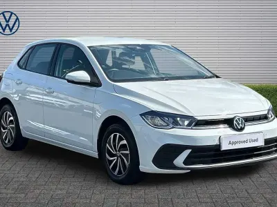 Used VW Polo Life 95 HP (69 kW) 2022 White Hatchback