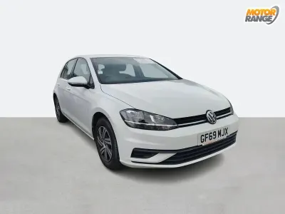 Used VW Golf VII S 115 HP (84 kW) 2019 White Hatchback