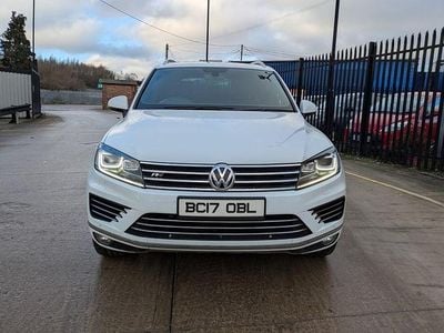 White Used 2017 VW Touareg R-line Plus SUV | £12,500 (Super price)